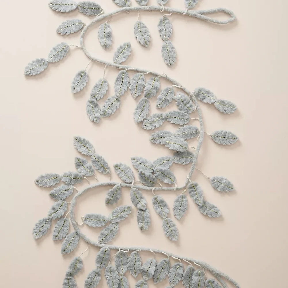 New! Feather Garland